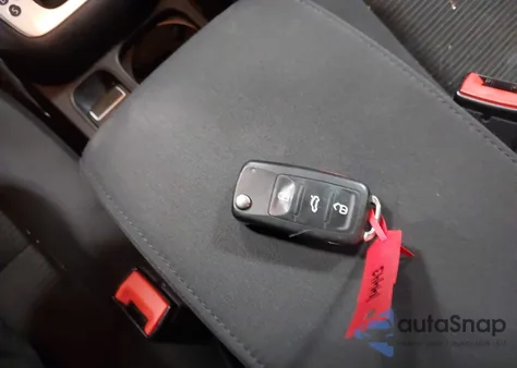 2017 Volkswagen Tiguan 2.0T/2.0T S z USA, uszkodzony, nr VIN WVGBV7AX2HK051543